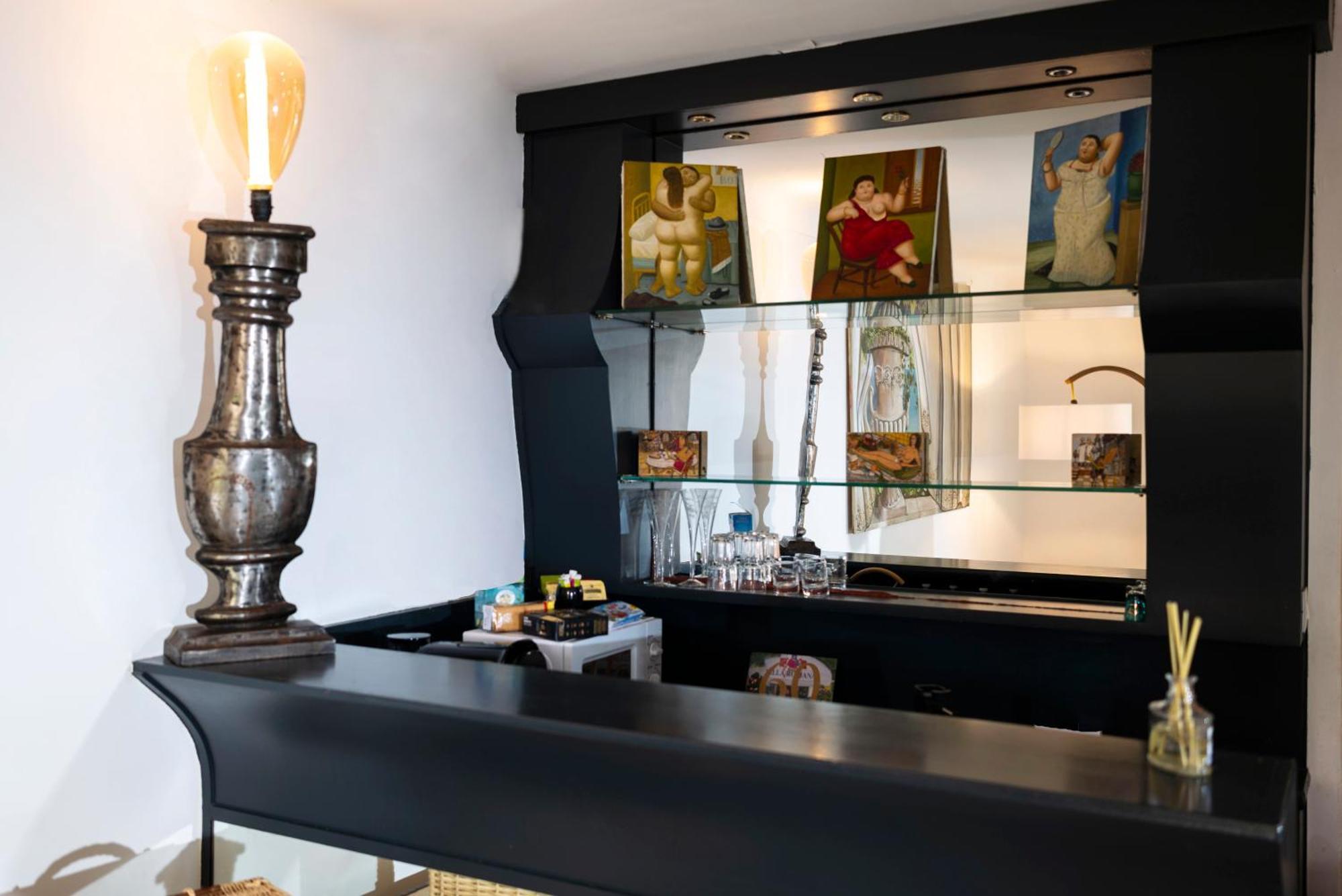 La Bravade Luxe Et Serenite Au Coeur De Saint-Tropez Suites Spacieuses Avec Jardin Enchanteur ภายนอก รูปภาพ