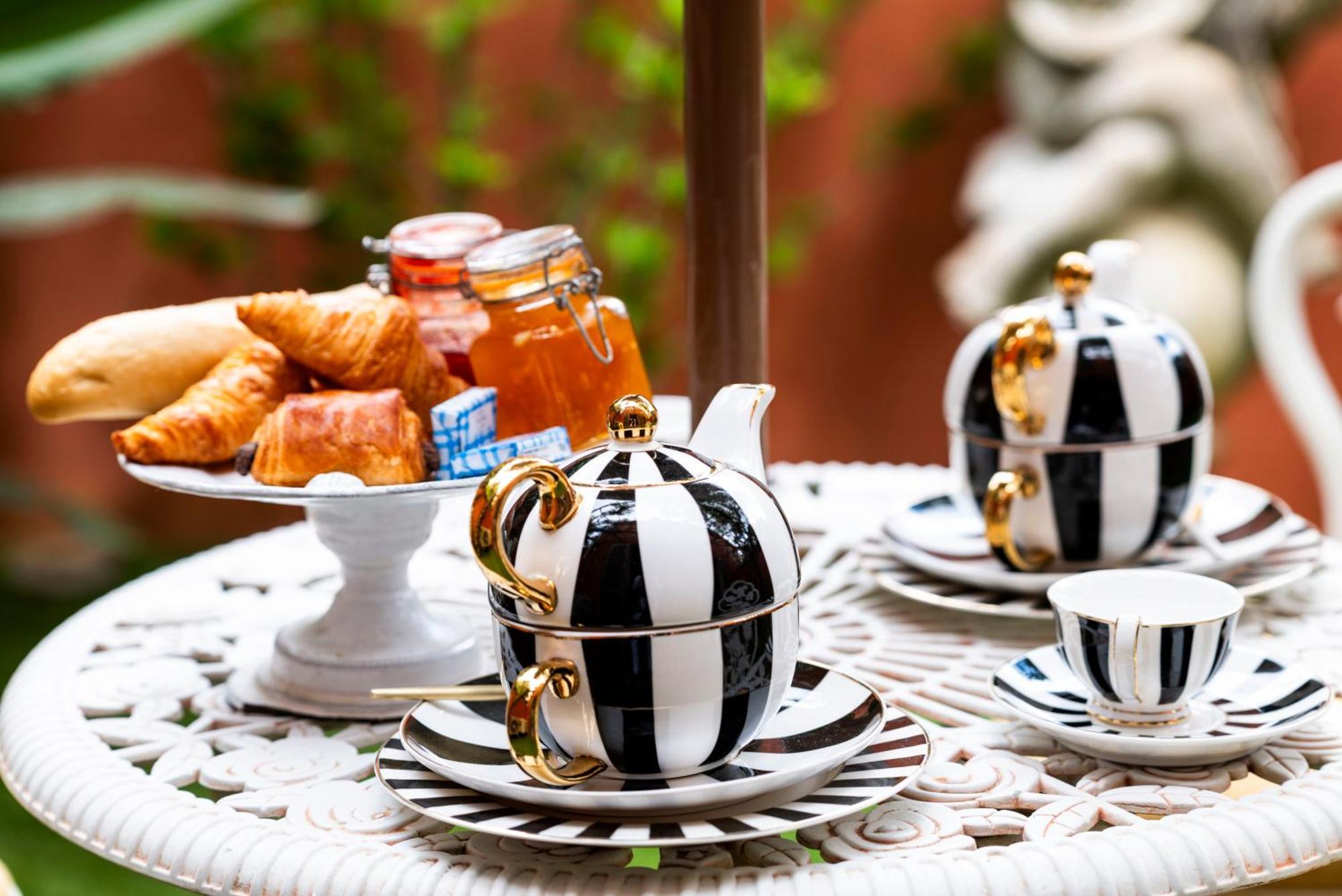 La Bravade Luxe Et Serenite Au Coeur De Saint-Tropez Suites Spacieuses Avec Jardin Enchanteur ภายนอก รูปภาพ